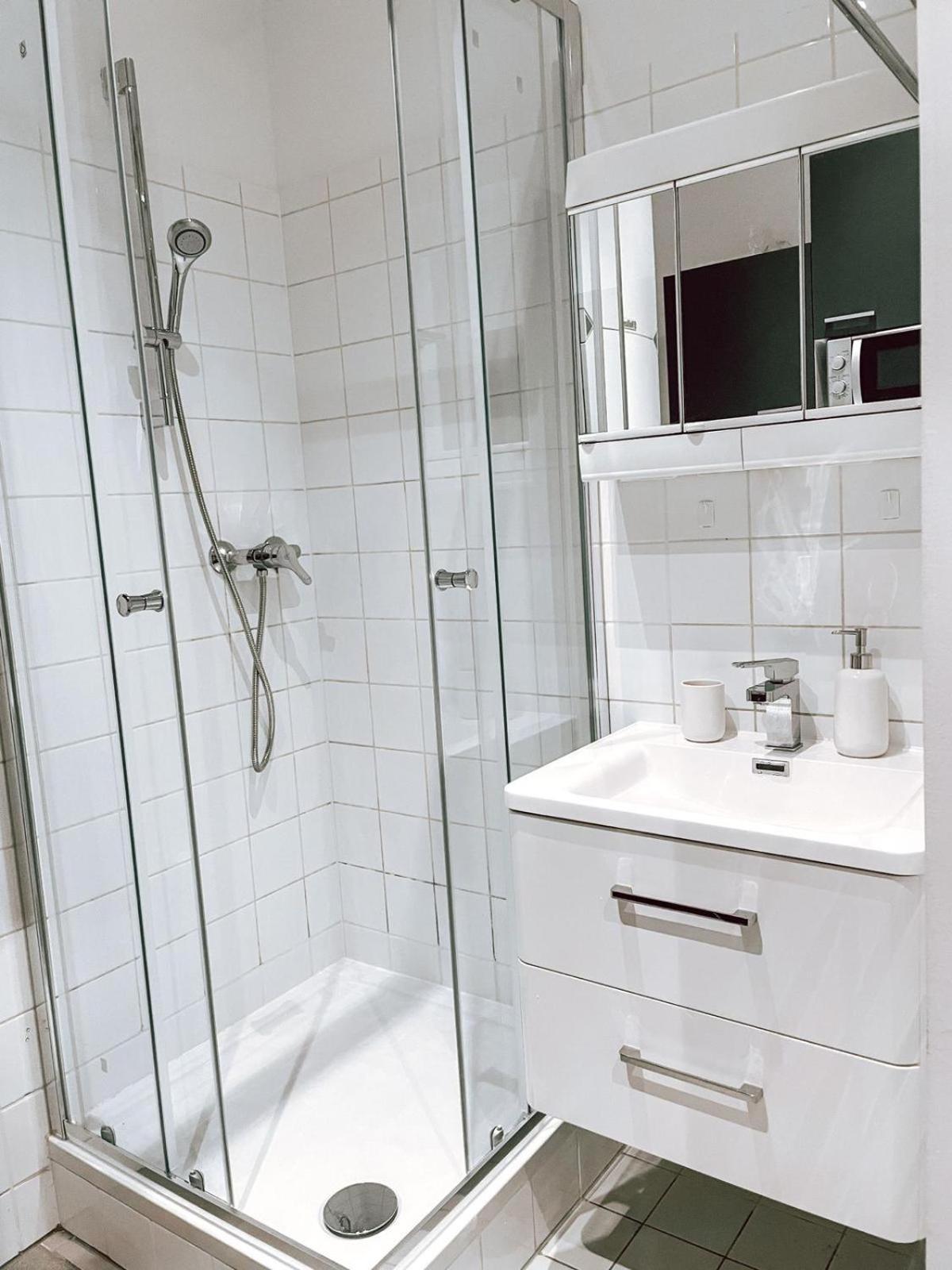 Zentrales Apartment Naehe Schoenbrunn - 2 Pers Bécs Kültér fotó